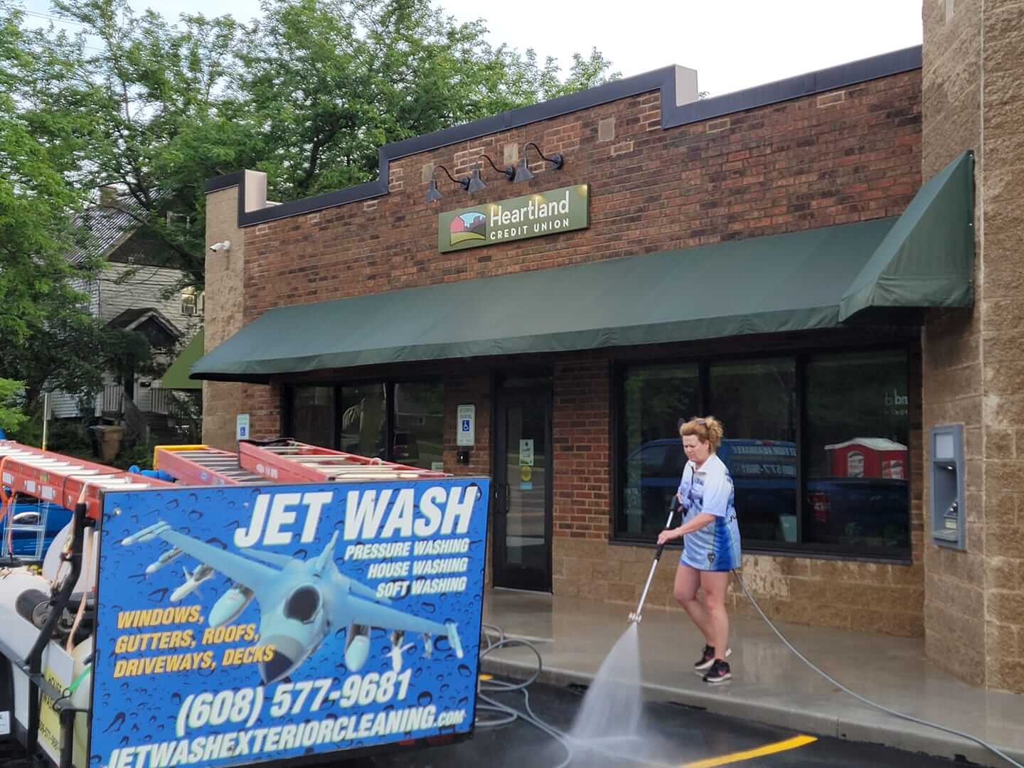 Storefront Cleaning